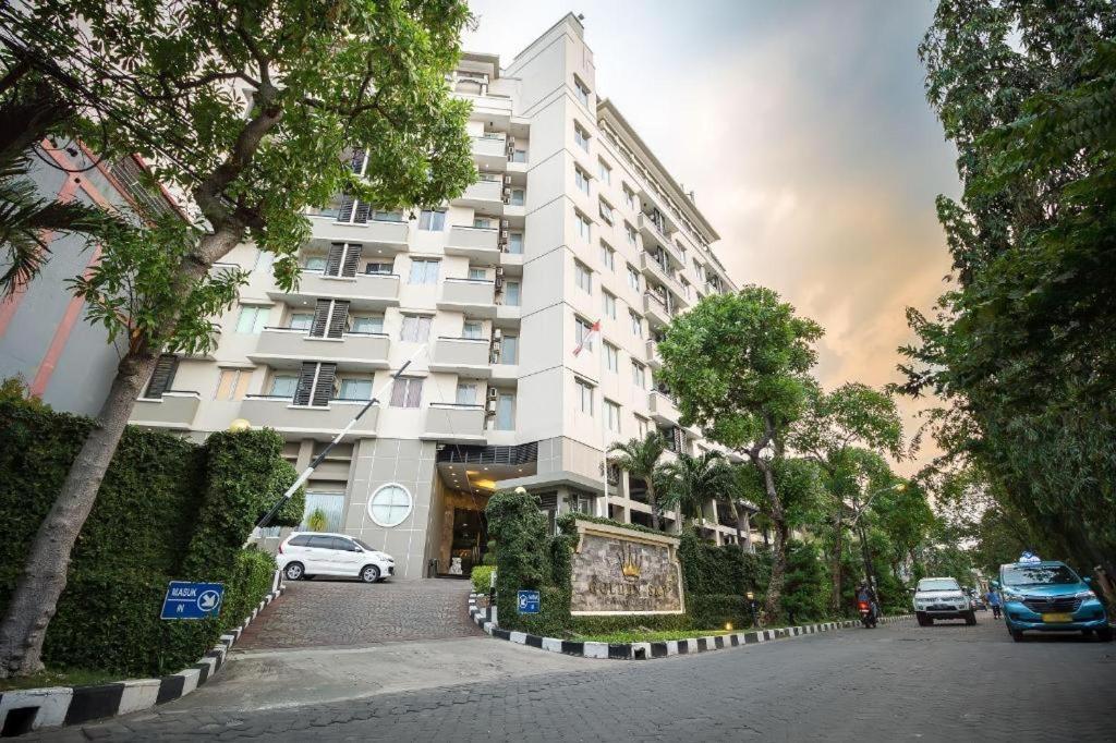 Hotel Golden Sky Pluit Jakarta Exteriör bild