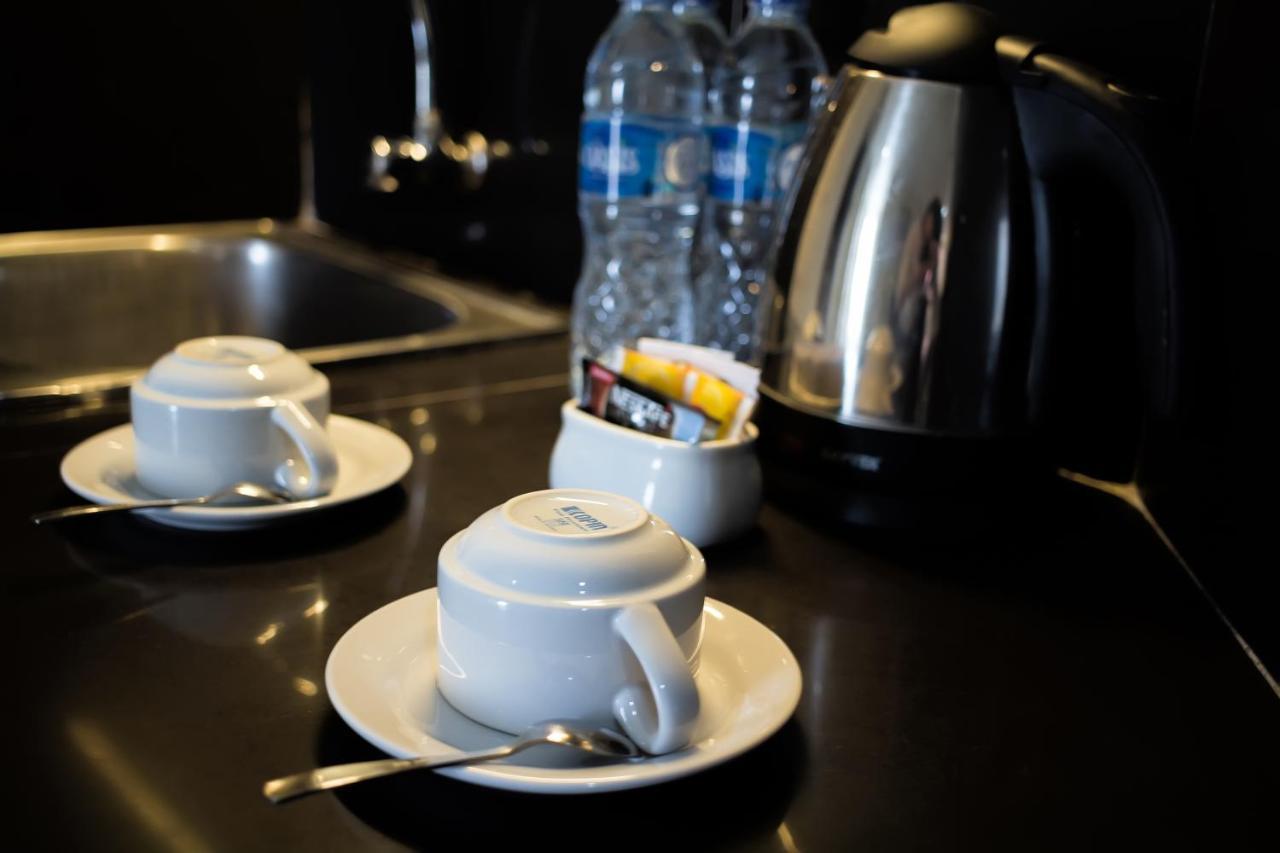 Hotel Golden Sky Pluit Jakarta Exteriör bild